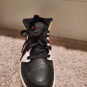 Kids Nike flight sneakers